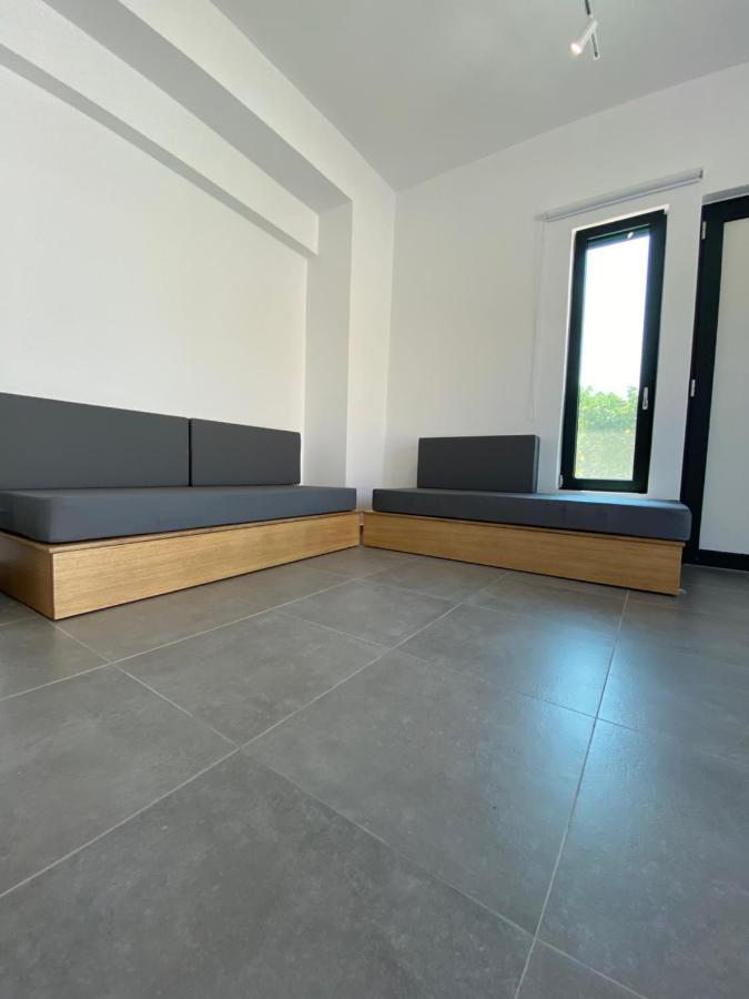 Lefko Apartments Tavronitis エクステリア 写真